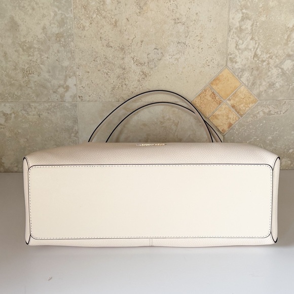 Michael Kors Christina LG Shoulder Bag Light Cream main image 8